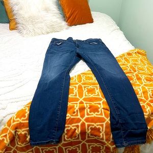 Universal Thread Jeans